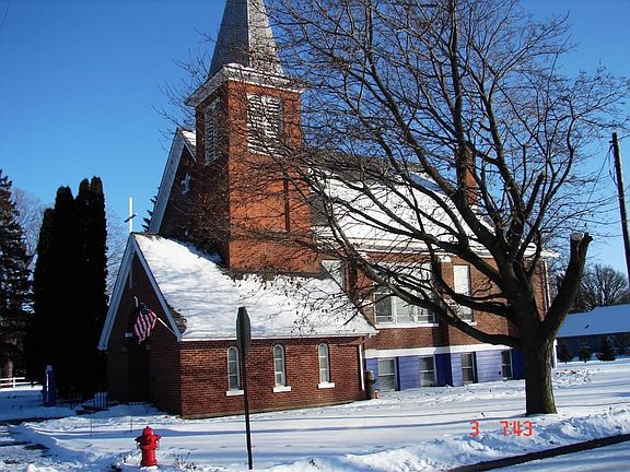 4th image of 309 5th Street #2