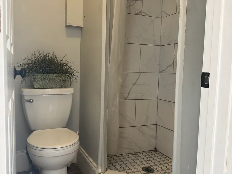 379 Union St #2R — Photo 4