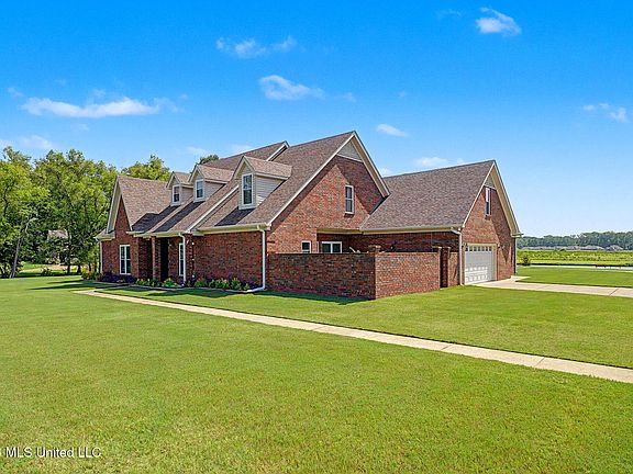 5th image of 2578 Oak Crossing Dr