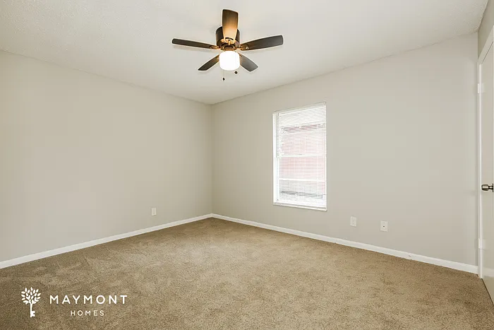 14635 State St — Photo 7