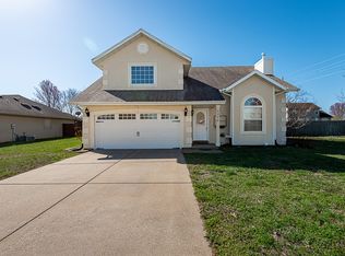 1210 W McGuffey St, Ozark, MO 65721
