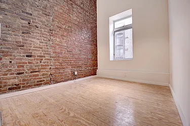 Rented by Urbane Brokerage