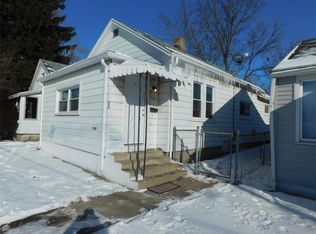 1010 1/2 N 5th St, Champaign, IL 61820