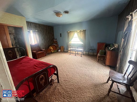 3rd image of 1609 Avenue B