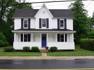 314 E Lillian St, Hebron, MD 21830