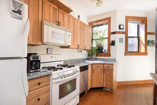 Sold by Compass | media 14