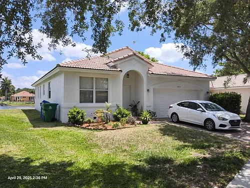 13428 SW 23rd St Photo 1