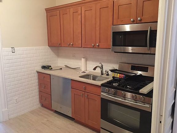 3rd image of 480 9th St #1B