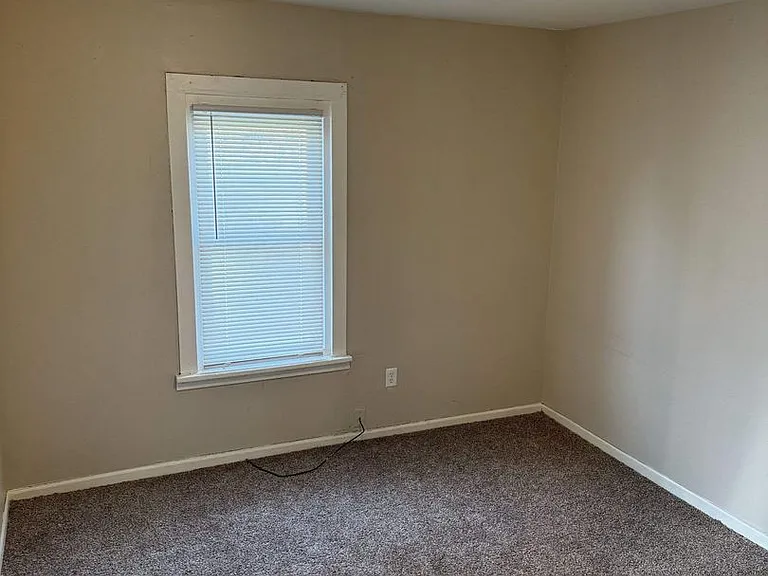 4604 Johnson Ave — Photo 27