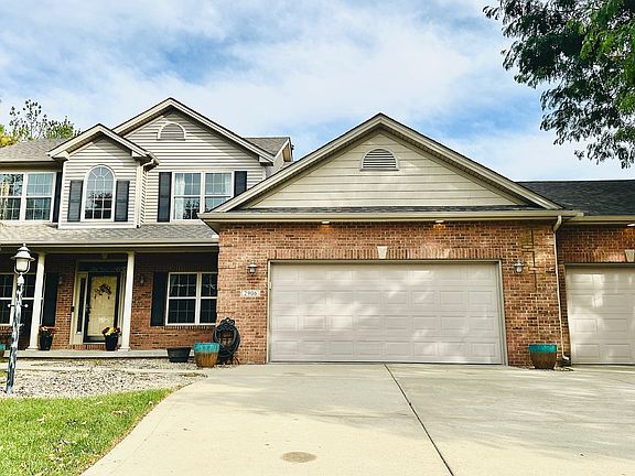 2nd image of 2906 Springhill Ln