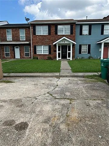 3 bed, 2.0 bath, 1300 sqft, $1,600 — Photo 4
