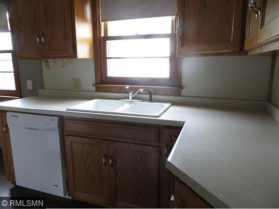 4th image of 5821 44th Ave S