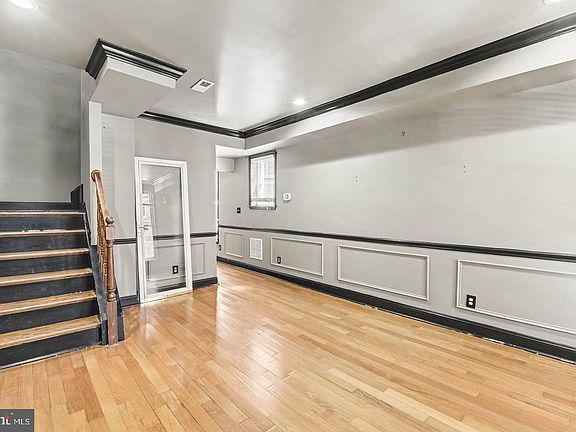 4th image of 818 Cator Ave