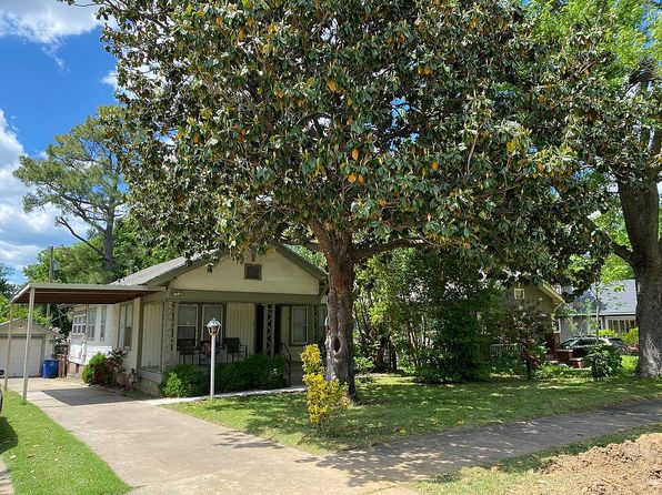 228 S College Ave