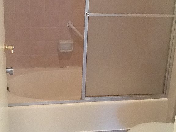 5th image of 633 S Barrington Ave APT 206