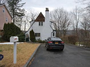 39 Wall Ave, Valhalla, NY 10595