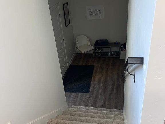 2nd image of 153 W Autumn Ln