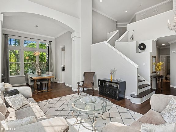 5th image of 364 Shadow Creek Ln