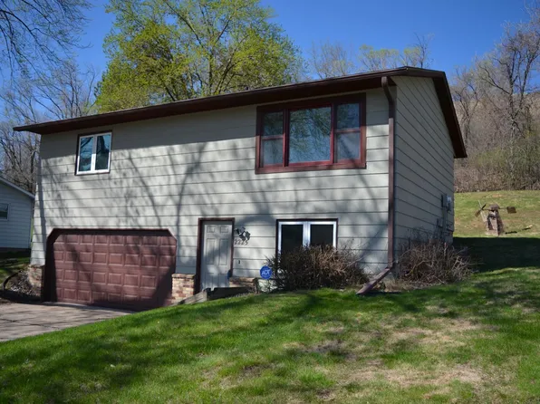 2225 Bush St, Red Wing, MN 55066
