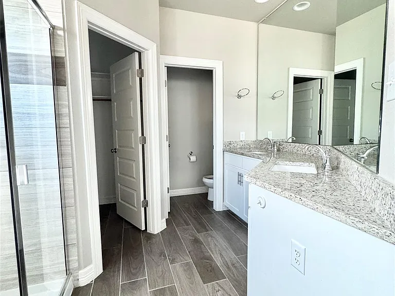 100 Bailey Kay Ct #B — Photo 10