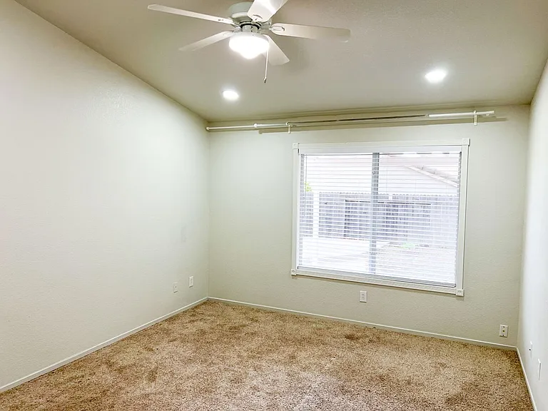 5403 Sage Ct — Photo 10