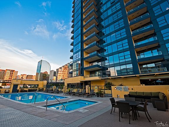 2nd image of 1325 Pacific Hwy #1005