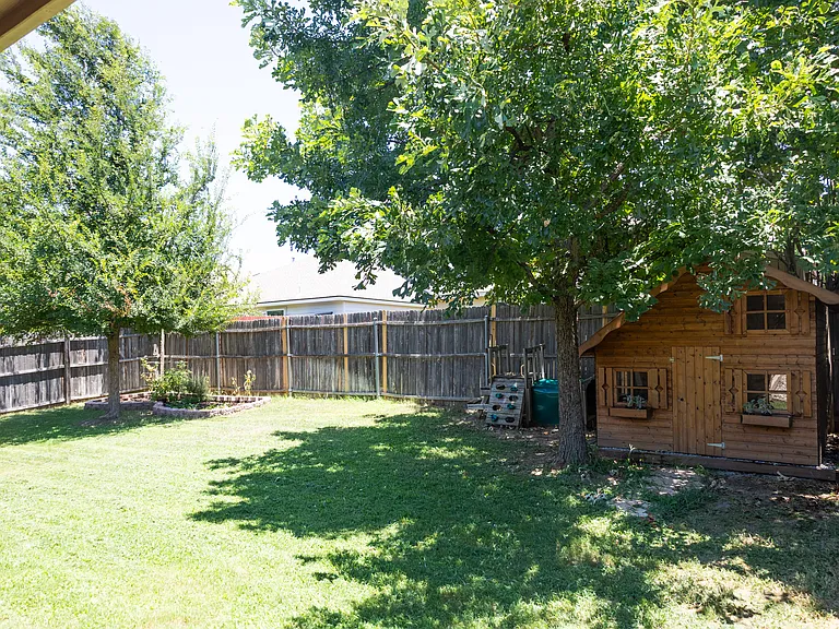 4808 Carrotwood Dr — Photo 20
