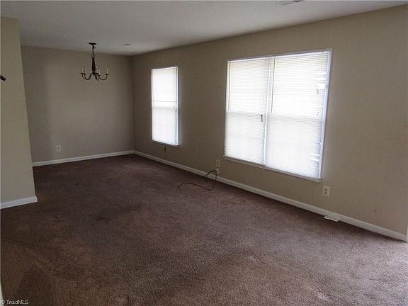 2nd image of 1 Tipton Ct