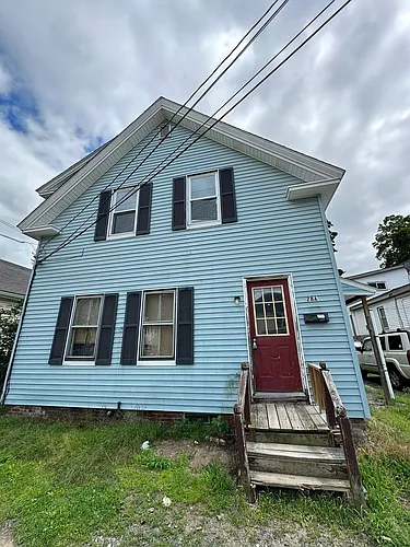 28 Chestnut St Photo 1