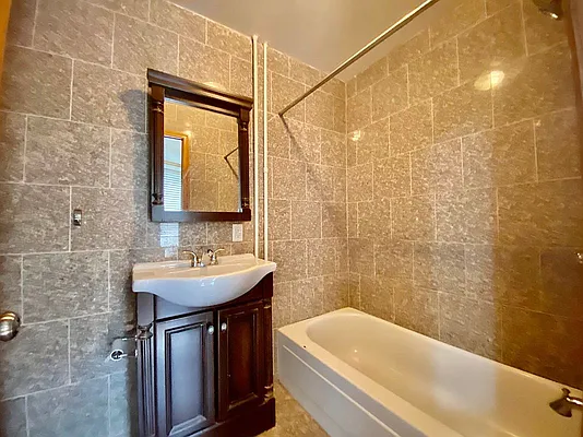 Rented by Best Apartments North Inc | media 5