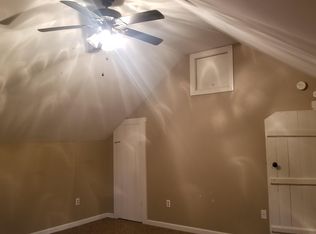 11511 Old Markham Rd, Markham, VA 22643