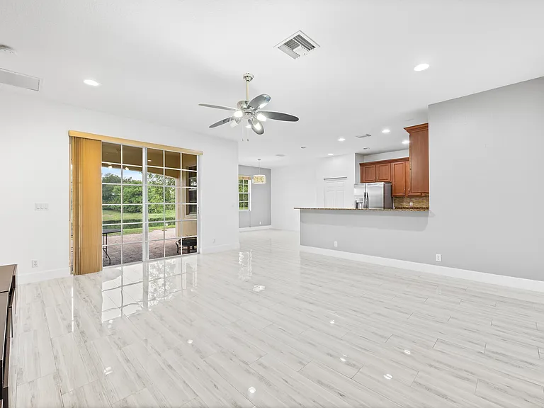 6752 Osage Cir — Photo 20
