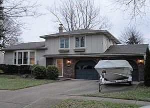 2nd image of 613 Woodbury Dr