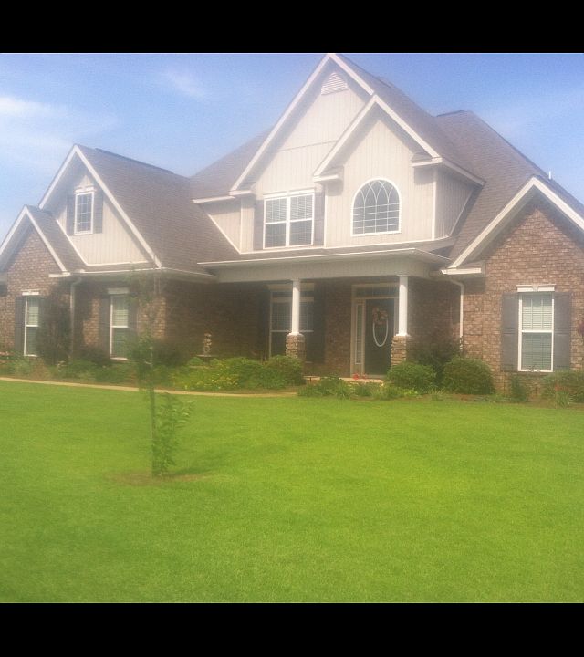 1st image of 240 Hathersage Dr