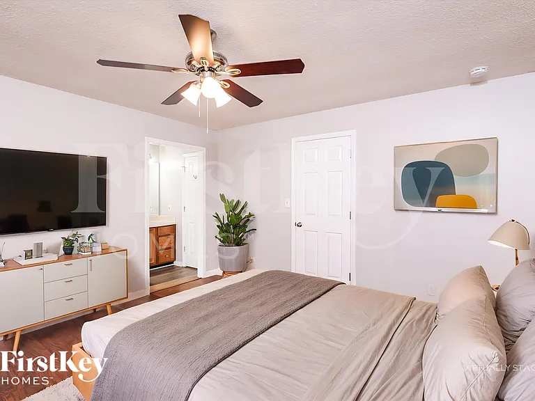 322 Amherst Creek Dr — Photo 10