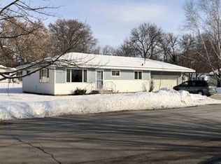 1005 E Lieg Ave, Shawano, WI 54166
