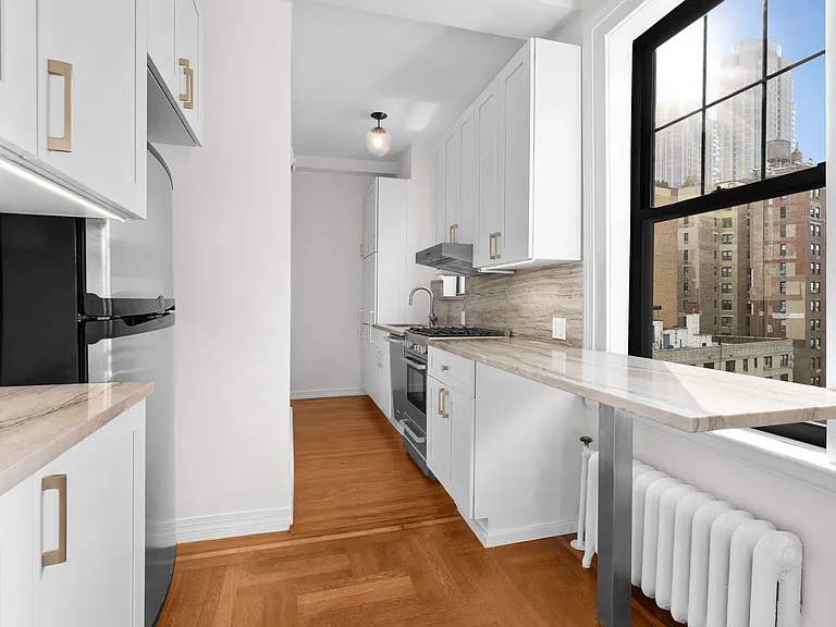 269 W 72nd St #9C — Photo 3