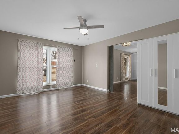 4th image of 326 Renaldo Dr
