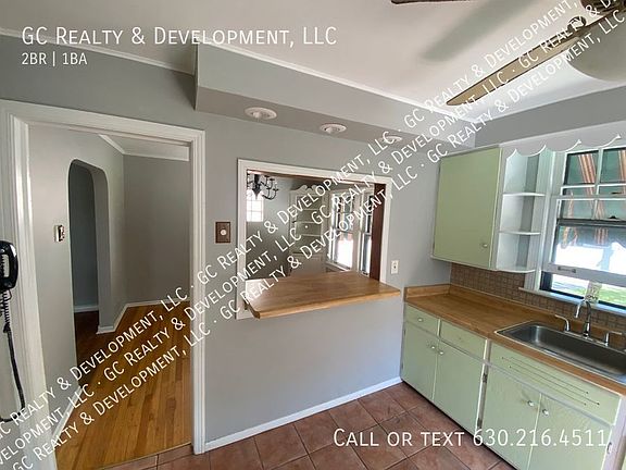 4th image of 9211 S Sawyer Ave