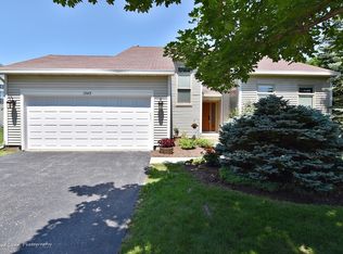 1545 Knotty Pine Dr, Elgin, IL 60123