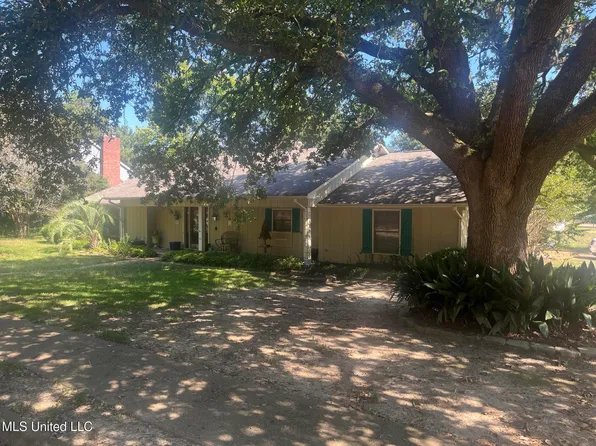 50 Woodridge Pl, Jackson, MS 39211