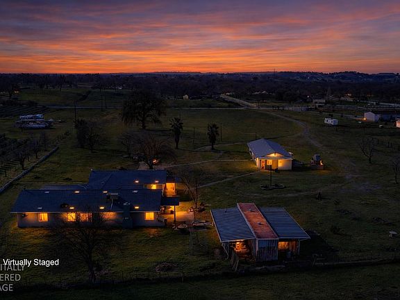 2nd image of 9973 Scenic Valley Rd