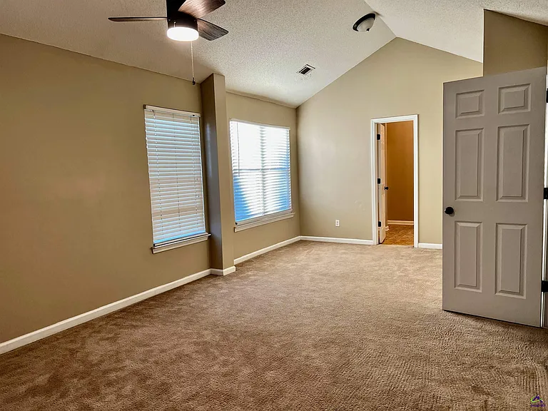 125 Faybrook Dr — Photo 27