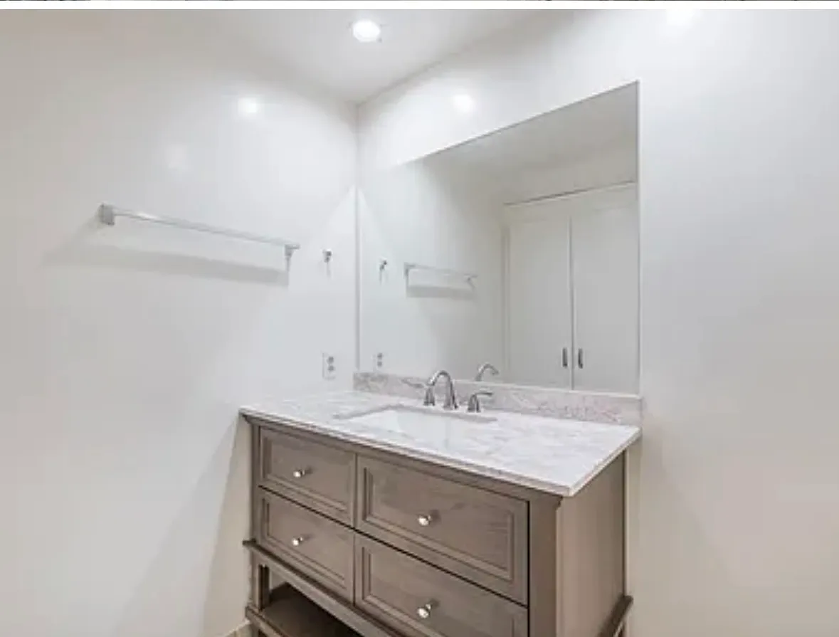 3 bed, 2.5 bath, 1400 sqft, $3,375 — Photo 4