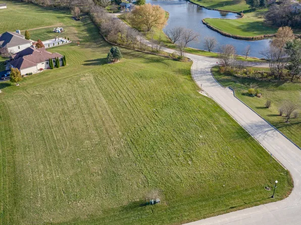 965 Tall Grass Ct, Somonauk, IL 60552