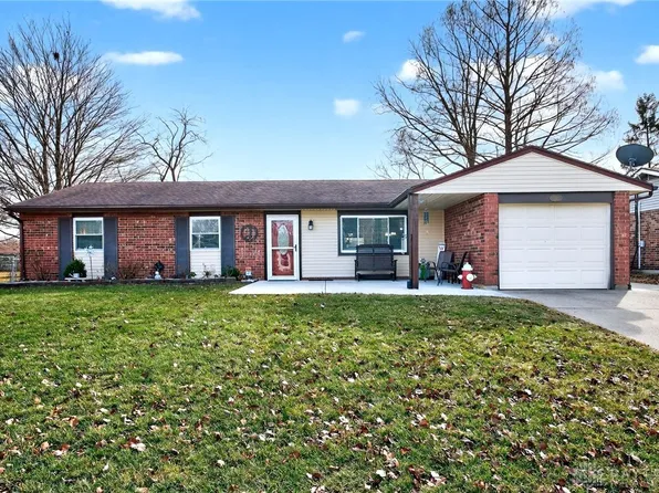 2265 Virginia Dr, Xenia, OH 45385