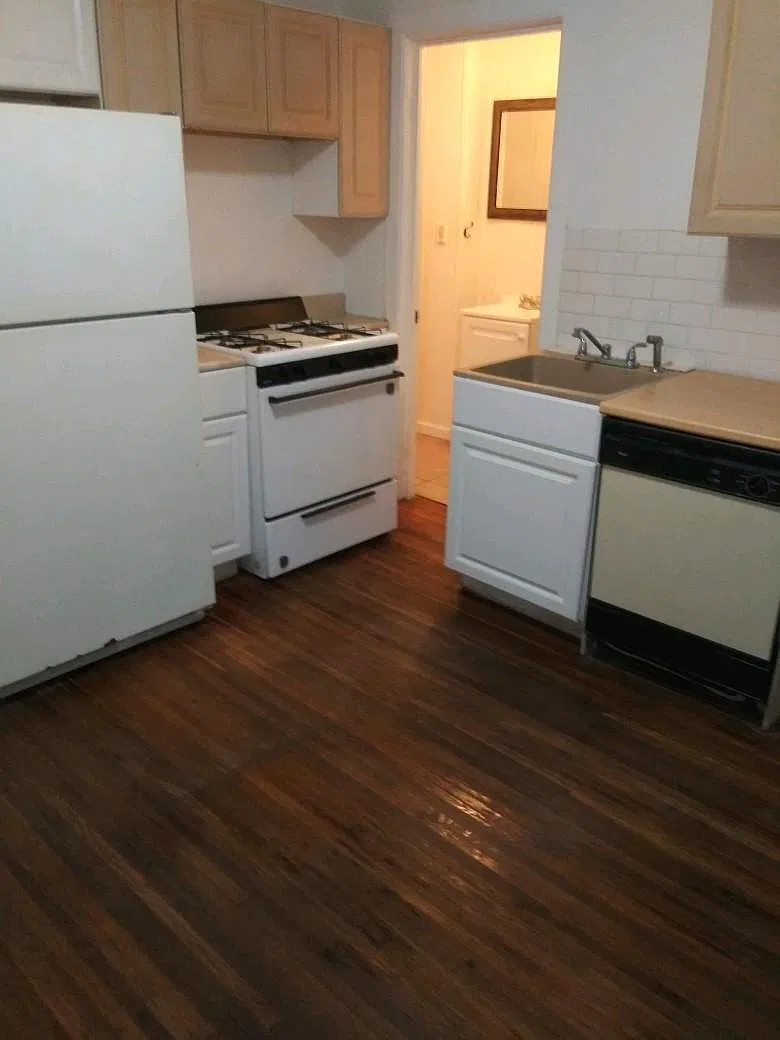 19 Whitmore St — Photo 4