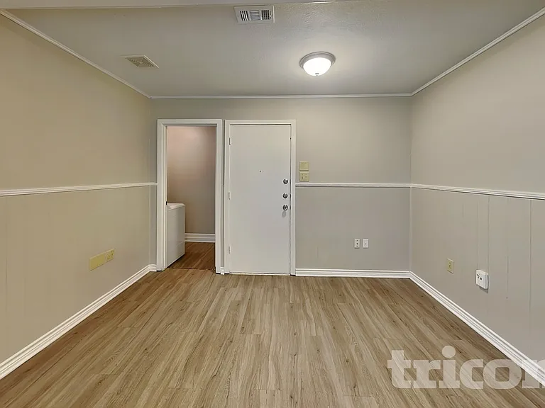 8015 Chestnut Barr Dr — Photo 6