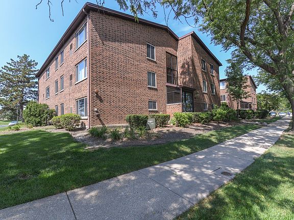 2nd image of 930 Perrie Dr APT 104