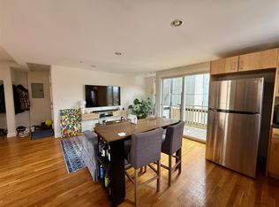 1110 Massachusetts Ave #IV, Cambridge, MA 02138